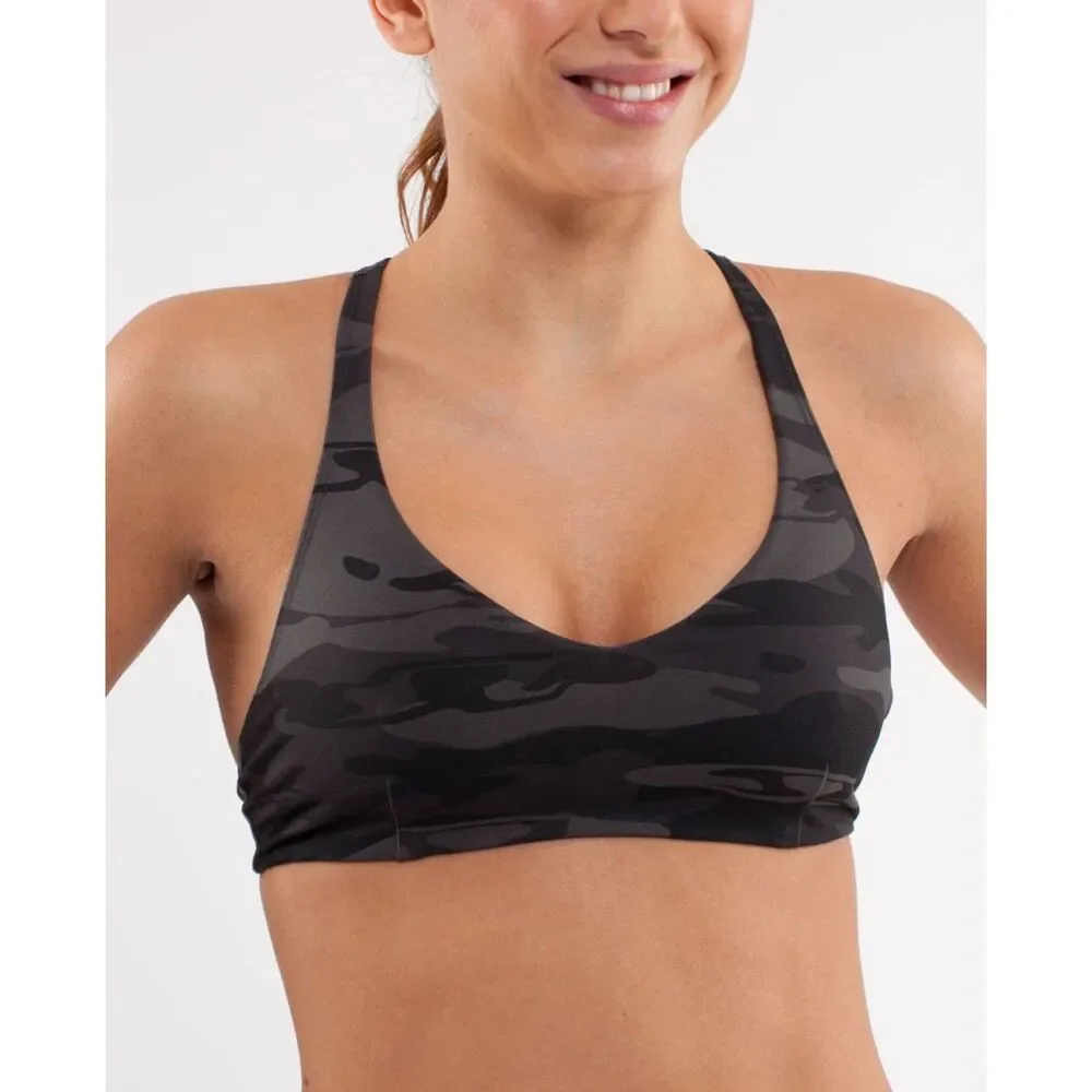 Lululemon Arise Bra Black Retro Camo Size 6 Yoga Athletic Activewear